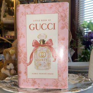 Ceramic BOOK Pink Floral Fragrance vase!